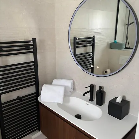 Residence Les 3 Volcans-4 Etoiles-T2 Et Studio-Chic Clim Parkings Terrasses Jardins