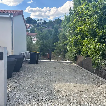 Apartment Les 3 Volcans 4 Etoiles *